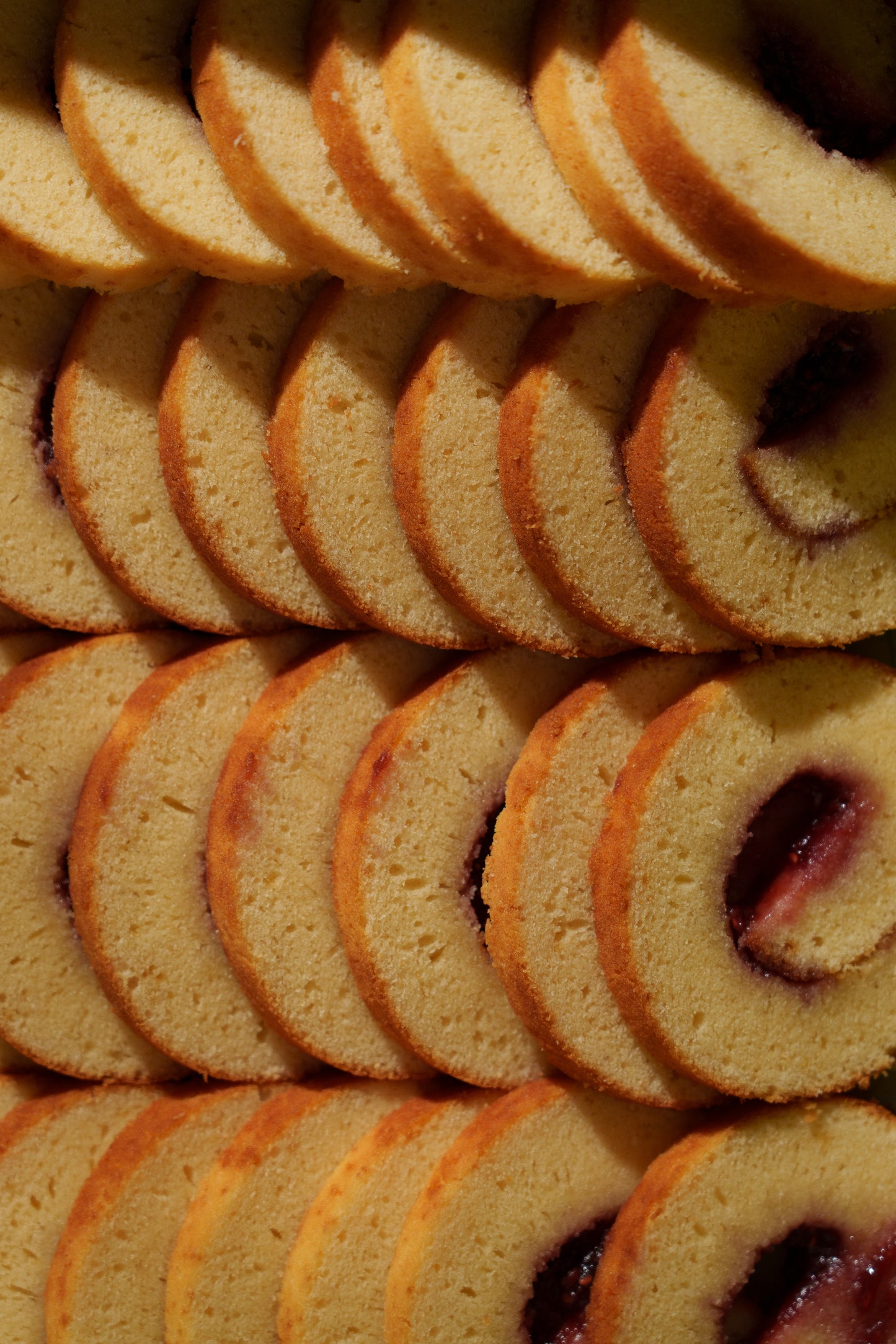 Jam Swiss roll 30 Pcs.