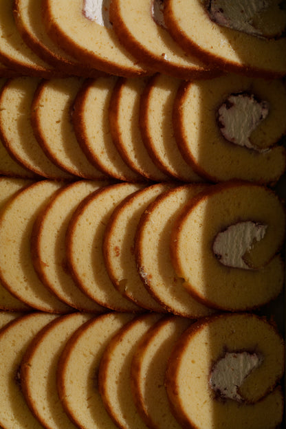 Cheesecake Swiss roll 30 Pcs.